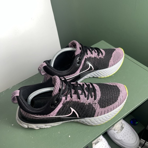 Nike Womens React Infinity Run Flyknit 2 CT2423 Black Running Shoes Sneaker 10.5 - Picture 1 of 9
